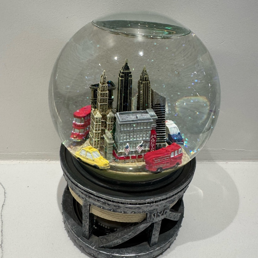 Macy’s New York City Skyline & Subway Musical Glitter Snow Globe Subway Rotates